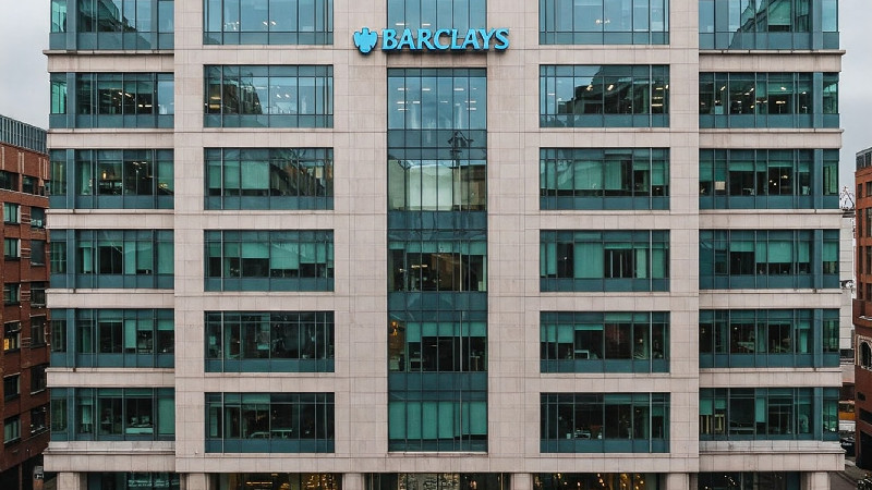 Barclays posts £2.7B Q1 profit, boosted by 21% rise in fixed income trading revenue.